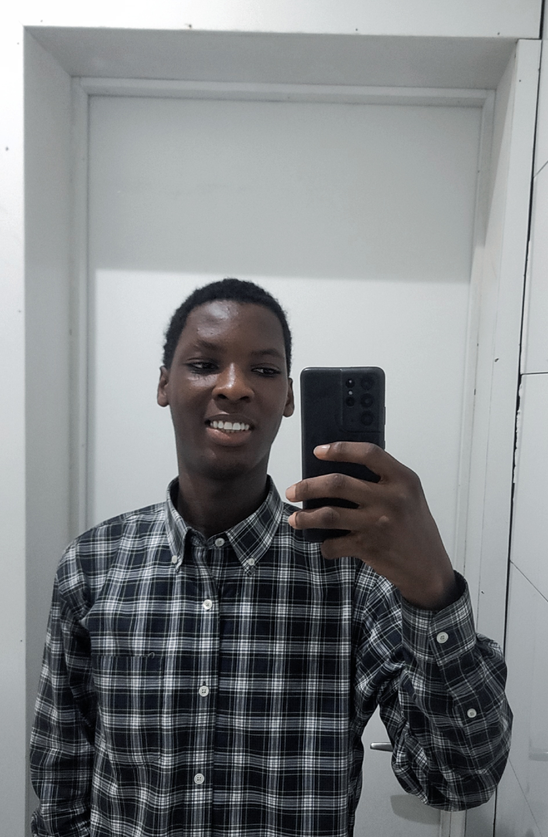 About OJO OLUWADAMILARE SAMUEL (MOXIE)